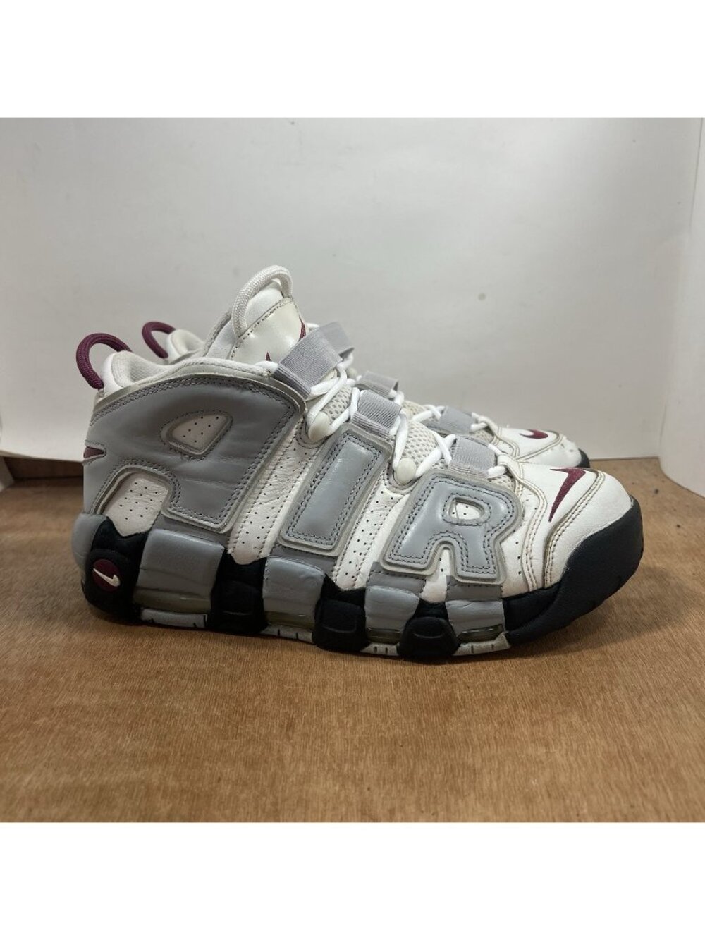 Nike Air More Uptempo Rosewood Womens Size 11.5 Athletic Basketball Shoe Sneaker